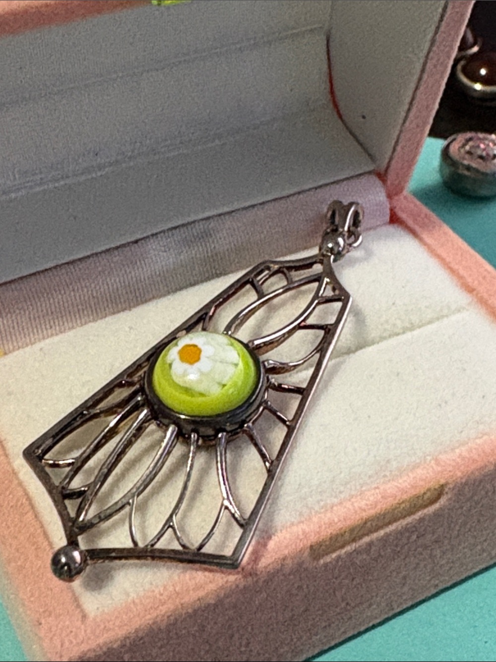 Funky Sterling Pendant Daisy Glass Cabochon Pendant in Lime Green Kamelon Co 33A
